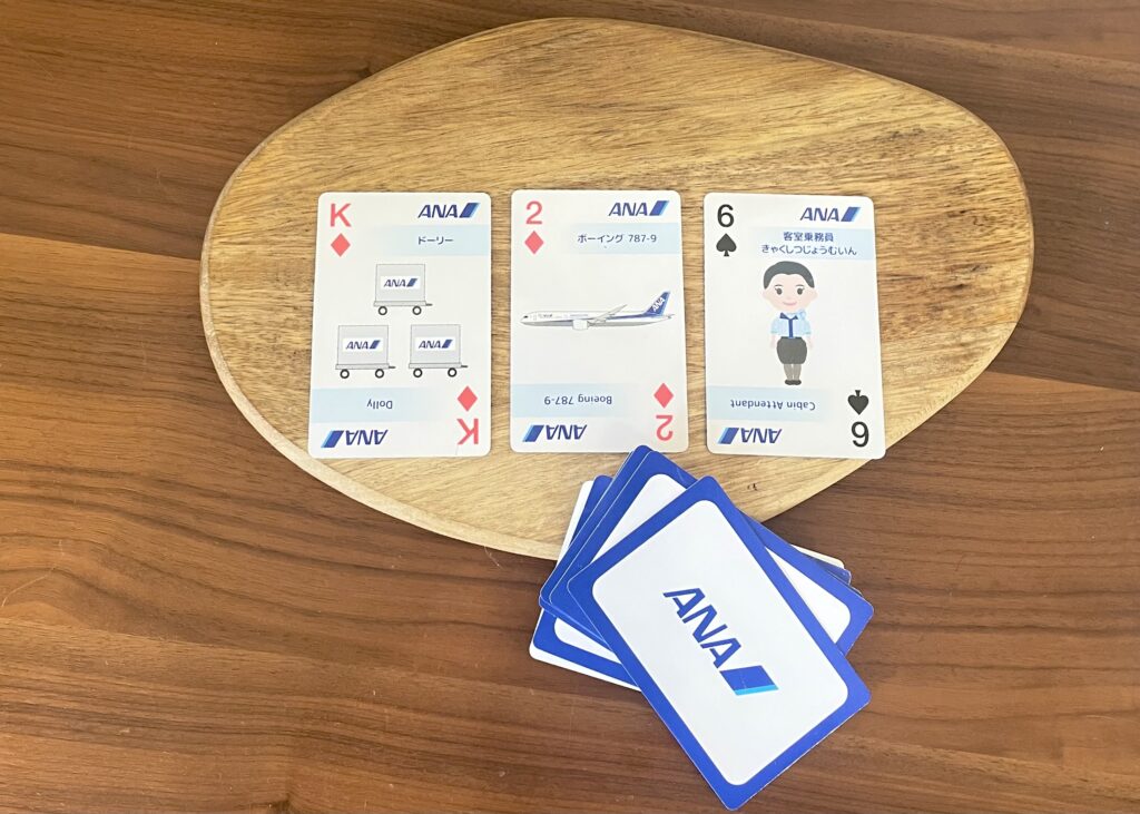 ANA 子供 おもちゃ サービス 飛行機 機内サービス トランプ
